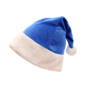 Zachte blauwe kristalfluwelen kerstmuts met witte pluche rand voor kerstvakantiefeesten