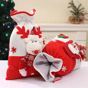 Große gestrickte Weihnachts-Geschenkbeutel mit 3D-Rentier und Weihnachtsmann