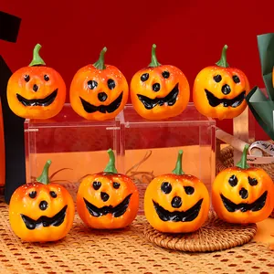 Set di 8 mini zucche di Halloween in schiuma con facce da lanterna per decorazioni