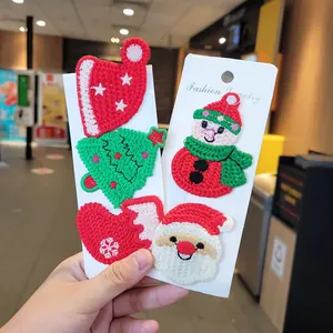 Jolies barrettes de Noël brodées avec motifs Père Noël, sapin et bonhomme de neige