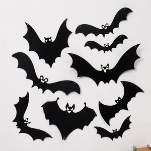 Decoraciones de pared de murciélagos de Halloween con ojos brillantes para fiestas.