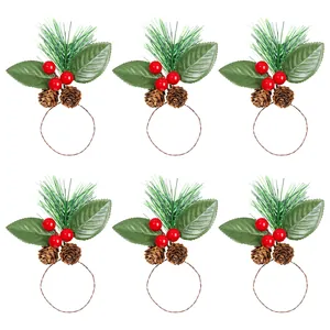 Set de 6 servilleteros navideños con agujas de pino, bayas rojas y piñas de pino