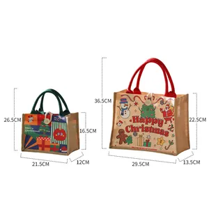 Sacchetti regalo di Natale in tela in due dimensioni con stampe festive