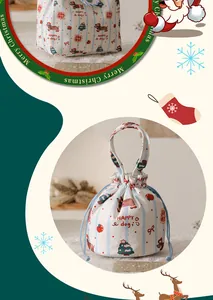 Detailoverzicht van de feestelijke canvas tas met schattig honden- en kerstboomprint