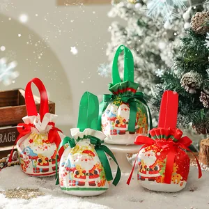 Set de 4 bolsas de regalo de Navidad con cordón e impresiones de Papá Noel y renos