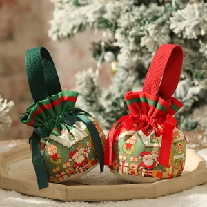 Festliche Weihnachtsgeschenkbeutel mit Kordelzug, Weihnachtsmann-Motiv und Bändern