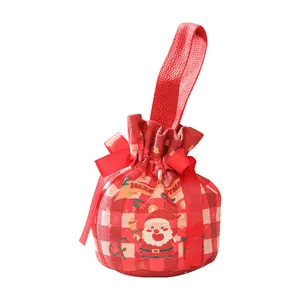 Sacchetto regalo di Natale in tela a quadretti rossi con Babbo Natale e manico a cordoncino
