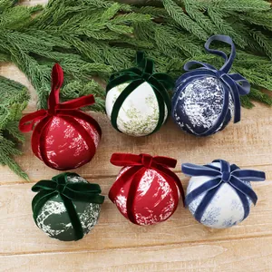Set of 8cm fabric-wrapped Christmas ball ornaments with elegant velvet ribbon accents