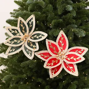 Fleurs de Noël artificielles rouges et vertes avec broderie dorée pour décoration.