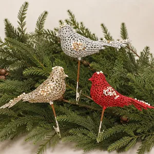 Glitzernde hohle Vogel-Ornamente mit weißen Perlen und Clips für den Weihnachtsbaum