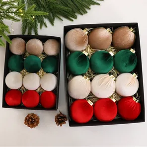 Set di palline di Natale in velluto assortite in eleganti scatole regalo nere