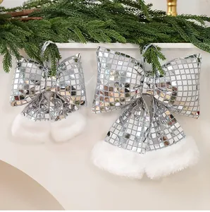Eleganti fiocchi di Natale a specchio disco argento con bordo in finta pelliccia bianca
