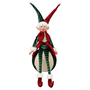 Festliche rot-grüne Weihnachts-Elf-Puppe für Tannenbaum oder Schaufensterdekoration
