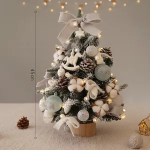 Albero di Natale da tavolo con cotone, pigne e luci LED, altezza 45 cm
