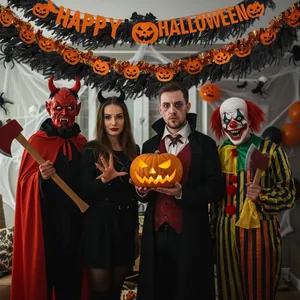 Ghirlanda di pino Norfolk nera premium per decorazioni spettrali per feste di Halloween