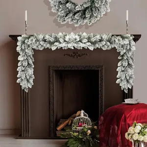 Elegante conjunto de guirnalda y corona de Navidad de cedro nevado para chimenea y puerta