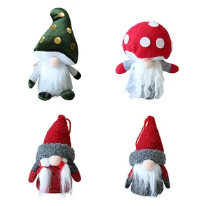 Poupées gnomes de Noël faites main avec des chapeaux à pois et en forme de champignons