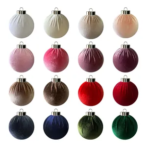 Set van 16 kleurrijke fluwelen kerstballen voor kerstboomdecoratie
