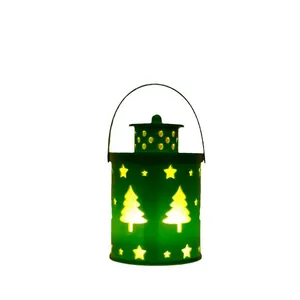 Dekorative nordische grüne Weihnachts-LED-Laterne mit Stern- und Tannenbaummustern