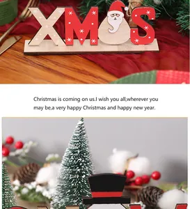 Gedetailleerd overzicht van houten XMAS-tafelornament met feestelijke kerstversieringen