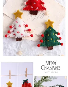 Details van handgemaakte vilten kerstboomornamenten met feestelijke kerstgroeten