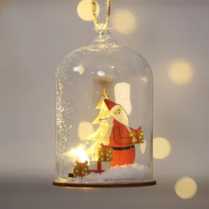 Cúpula de vidrio navideña colgante con luz LED cálida y escena de Papá Noel