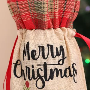 Copribottiglia di vino in tela di juta natalizia con ricamo Merry Christmas rosso