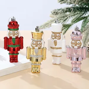 Set de 4 adornos navideños de cascanueces de plástico con purpurina para decorar el árbol.