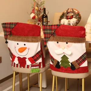 Festliche Stuhlhussen mit Weihnachtsmann- und Schneemann-Motiv für die Weihnachtsdekoration