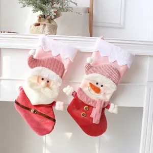 Pluche 3D Kerstman en Sneeuwpop kerstsokken voor feestelijke cadeau en snoepzakjes