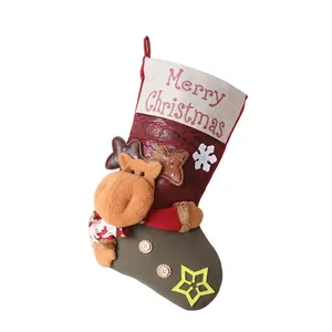 Grote 3D rendier kerstkous cadeauzakje voor feestelijke huisdecoratie en veel snoepjes
