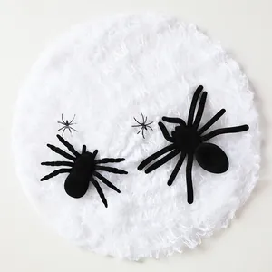 Décorations d'araignées d'Halloween en peluche noire pour farces.