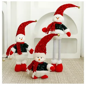 Set di tre pupazzi di neve natalizi decorativi con cappelli di paillettes rossi