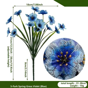 Makrodetail und Größenübersicht blauer künstlicher 5-Zweig-Frühlingsveilchenblüten