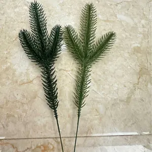 Realistische kunstmatige dennennaalden takken voor kerstboom- en kransdecoratie
