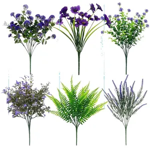Set di sei fiori artificiali e verde tra cui lavanda ed eucalipto per decorazioni giardino