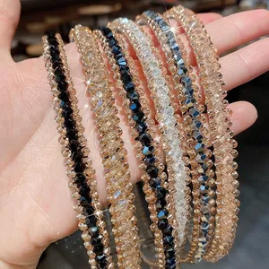 Élégant ensemble de six serre-têtes étincelants en cristal et strass aux couleurs tendance