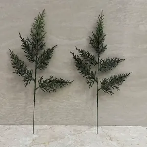 Branches de cyprès et de pin artificielles réalistes 31x16cm pour couronnes de Noël et décors