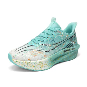 Chaussures de marathon professionnelles avec plaque de carbone et motif d'éclaboussures