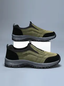 Outdoor-Slipper für Herren in Olivgrün mit robuster, rutschfester grauer Sohle