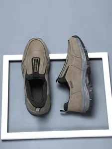Herren-Outdoor-Wanderschuhe mit Slip-On-Design und langlebiger Sohle