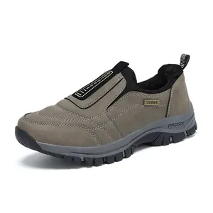 Bequeme Herren Slipper Outdoor Wanderschuhe in Khakibraun mit robuster Gummisohle