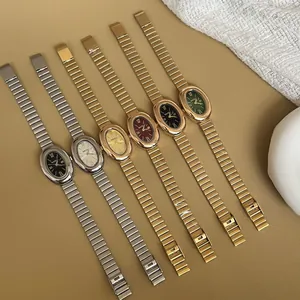 Montres vintage ovales pour femmes en plusieurs couleurs avec bracelet métallique vue.