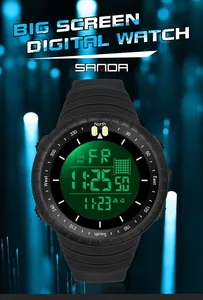 Détail de la montre de sport numérique étanche SANDA avec affichage rétroéclairé vert