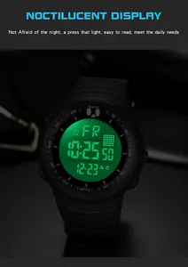 Vue détaillée de la montre de sport numérique avec rétroéclairage vert noctilucent.