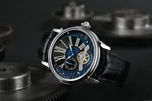 Detailansicht der FORSINING Herren-Automatikuhr mit skelettiertem blauem Zifferblatt
