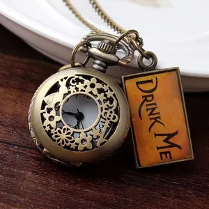 Vintage Legierung Taschenuhren Halskette Für Herren Damen Hohl Blumenmuster Anhänger Mit Drink Me Tag Quarzwerk Retro Steampunk Schmuck