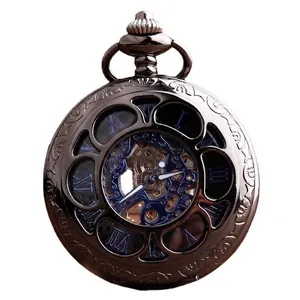 Montre à gousset mécanique creuse rétro en noir fusil avec cadran squelette bleu