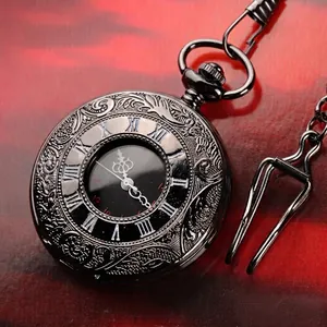 Vintage Steampunk-Taschenuhr mit römischen Ziffern und passender Kette im Retro-Stil