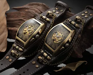 Orologio meccanico automatico da uomo stile punk con quadrante scheletrato e teschi